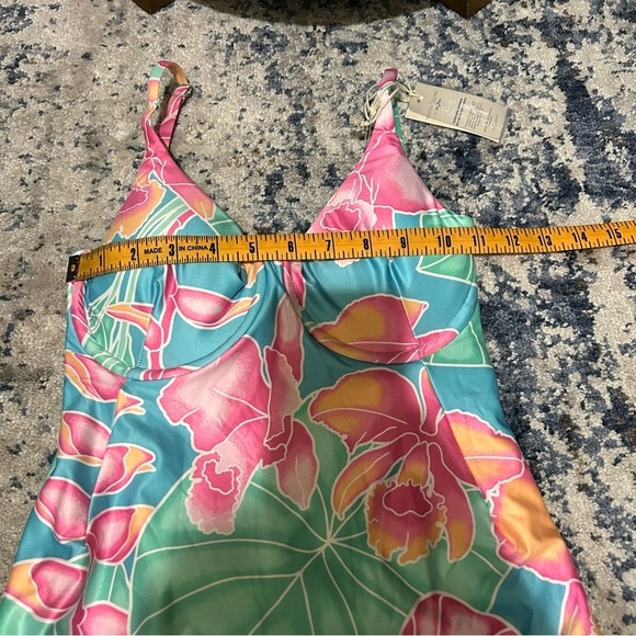 NWT Kenny Flowers Watercolors The Maui Underwire One Piece Swimsuit Size Medium - Picture 15 of 16